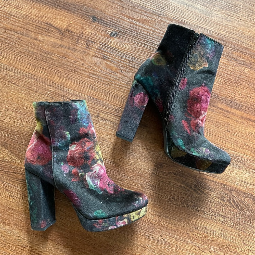 *sold* Moody Floral Booties